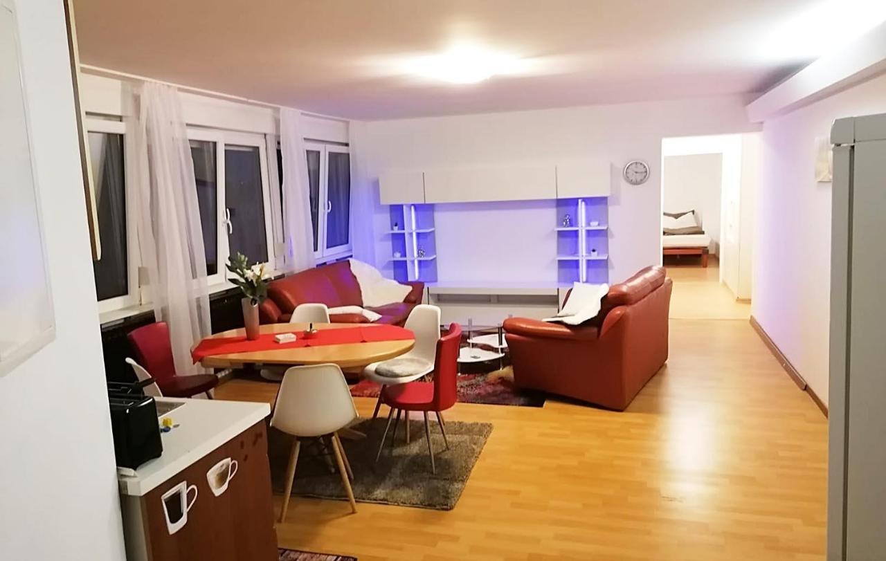 Gemuetliche Apartments In Niederdorfelden Bagian luar foto