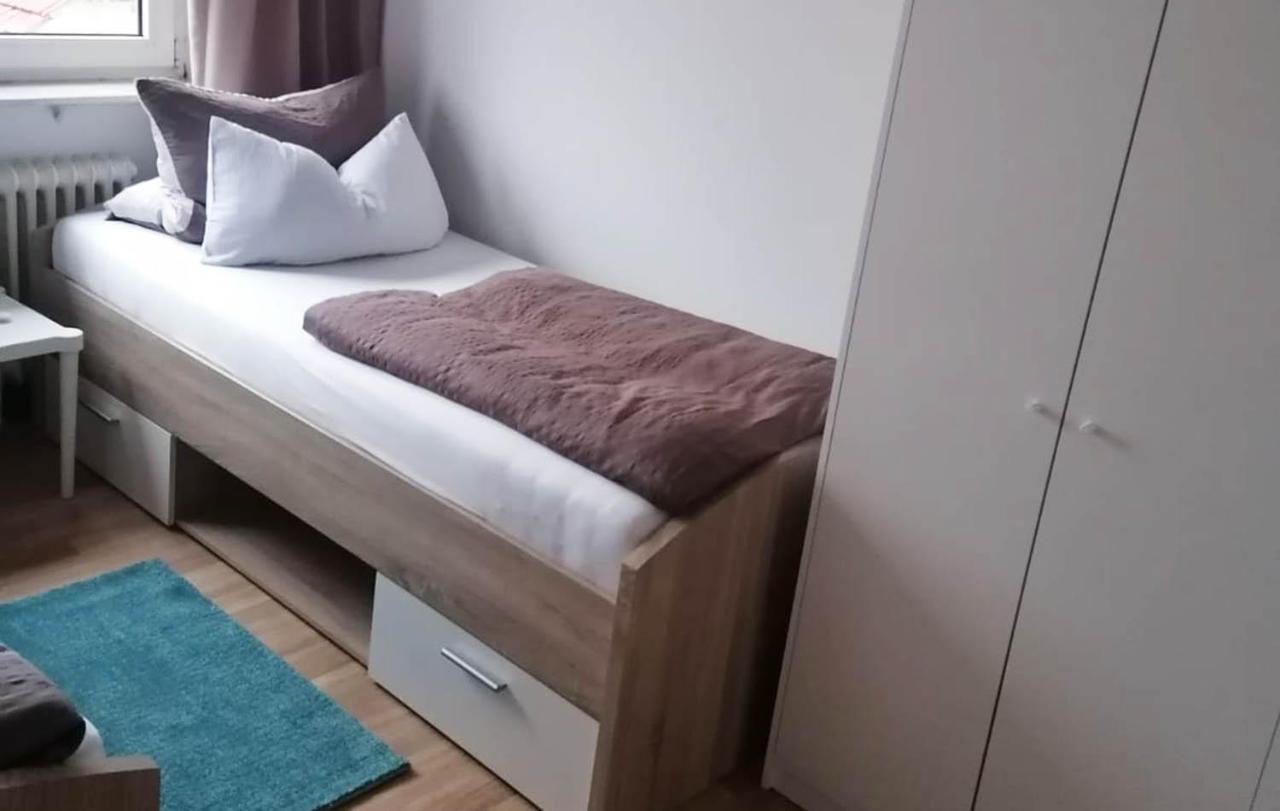 Gemuetliche Apartments In Niederdorfelden Bagian luar foto