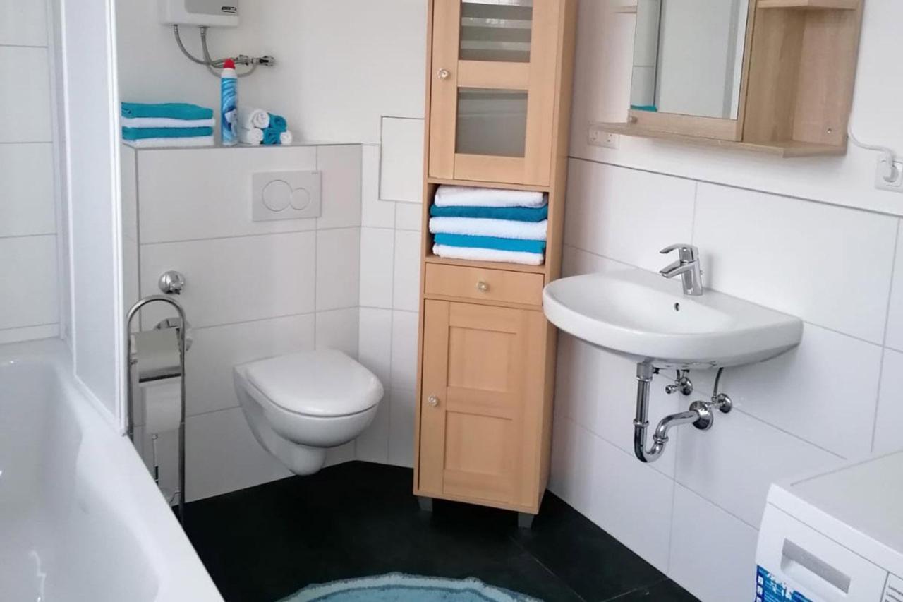 Gemuetliche Apartments In Niederdorfelden Bagian luar foto