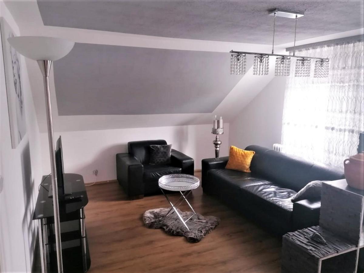 Gemuetliche Apartments In Niederdorfelden Bagian luar foto